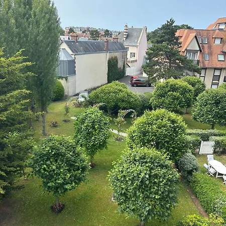 Apartment La Roseraie D'ingrid Cabourg