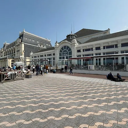 La Roseraie D'ingrid Apartment