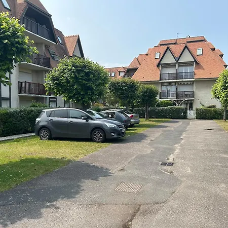 Apartment La Roseraie D'ingrid